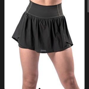 NWOT Alphalete Trace Skirt - Medium Grey